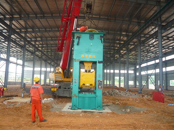 大型設(shè)備吊裝搬運作業(yè)的吊裝要求有哪些？